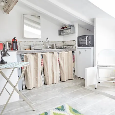 Welkeys - Rue Massena * Nizza