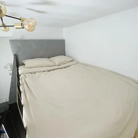 Apartment Charming In Center Nice