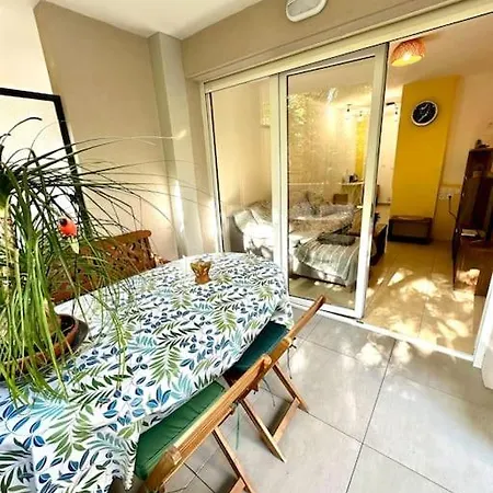 Neuf Avec Grande Terrasse Au Calme Apartment