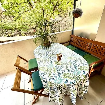 Apartment Neuf Avec Grande Terrasse Au Calme Nice
