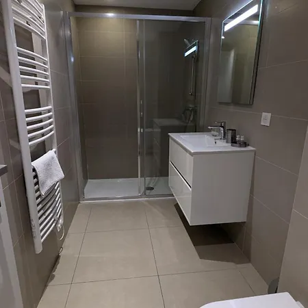 Apartment Les Volets Bleus