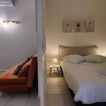 Appartement Patio D'azur- Coquet 2pers 2lits Proche Plages