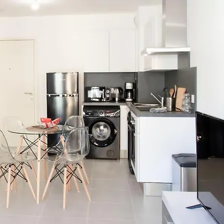 Luxurious Serviced In The French Riviera , Monaco Apartment *