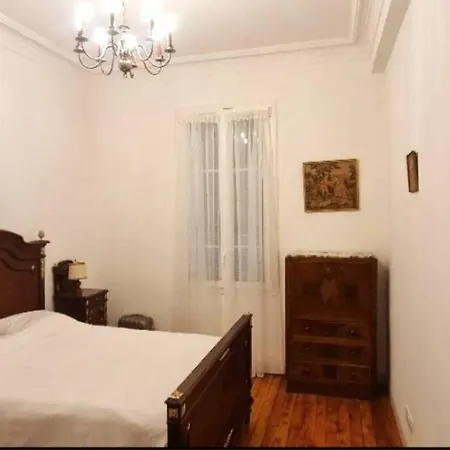 Superbe 4 Pieces 75 M Carres Pour 2 A 6 Personnes Centre Parking 3 Jours Minimum Apartment *