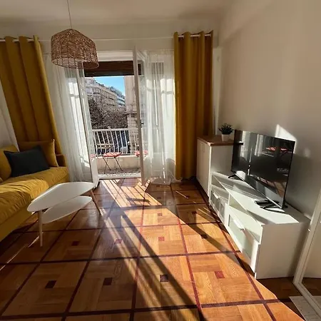 Sunny Gambetta With 3 Air Conditionings Nice