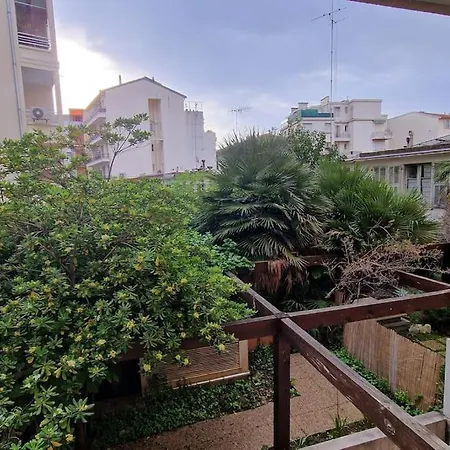Sunny Escape Apartment