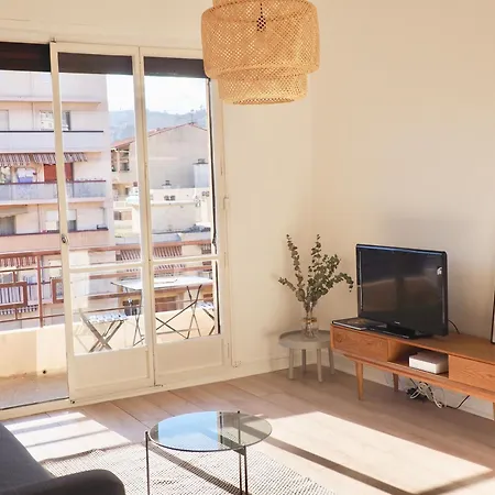 Apartment Proche De Liberation Avec Balcon Ensoleille Nice