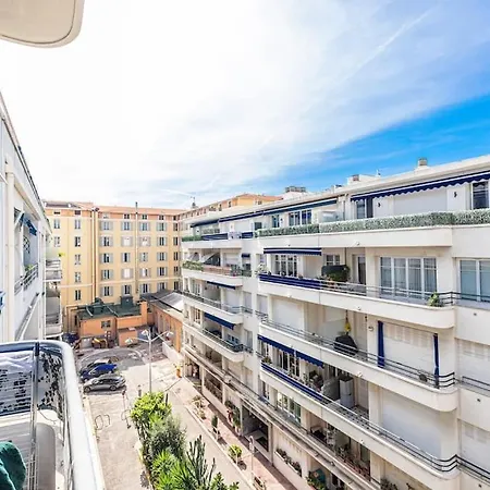 Royal Riviera Apartment *