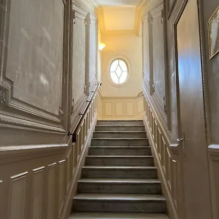 Exceptionnel Belle Epoque Avec Grande Terrasse Plein Sud Apartment