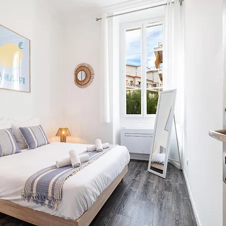 1 Longchamp - Joli - Carre D Or - Climatise Apartment *