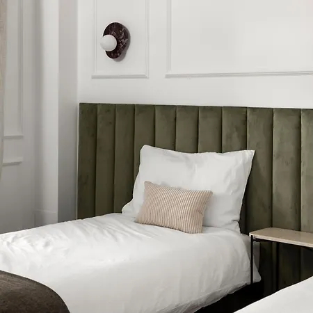 Designer Floor Sleeps 8 Peaceful Elevator Fiber Wifi, Balcony Nice