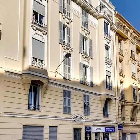 Designer Floor Sleeps 8 Peaceful Elevator Fiber Wifi, Balcony Nice