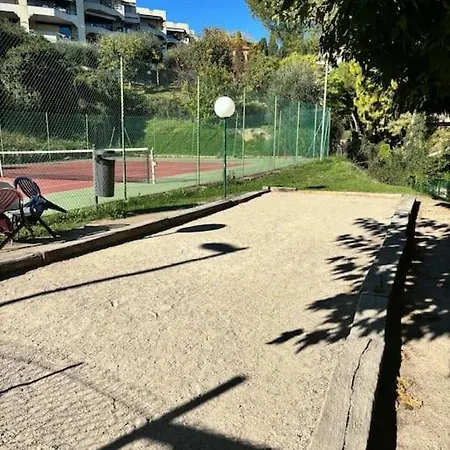 Lumineux Vue Mer, Piscine Et Tennis Apartment