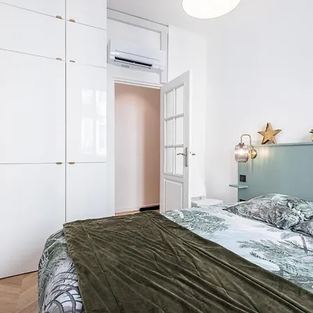 37 Massena Lot 2 - Superbe 3 Pieces - Zone Pietonne - A-c Apartment