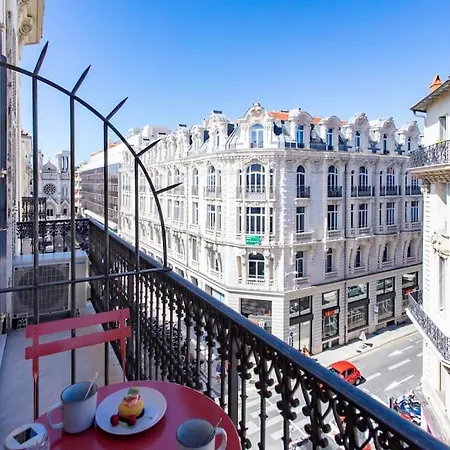 Appartement #57 Notre Dame Balcony & Ac