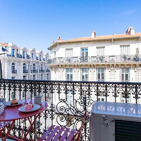 Appartement #57 Notre Dame Balcony & Ac *