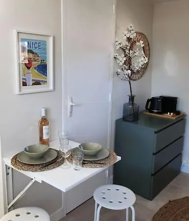 Ensoleille Avec Terrasse Apartment