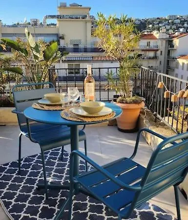 Ensoleille Avec Terrasse * Nice