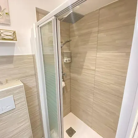 Promenade Beautiful Sea View Bright & Spacious! Bravostaysriveria Apartment