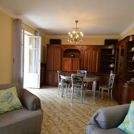 D'époque Avec Jardin Et Parking 4 Personnes Le Port De Appartement *