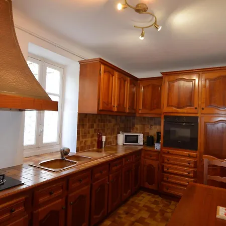 Appartement D'époque Avec Jardin Et Parking 4 Personnes Le Port De