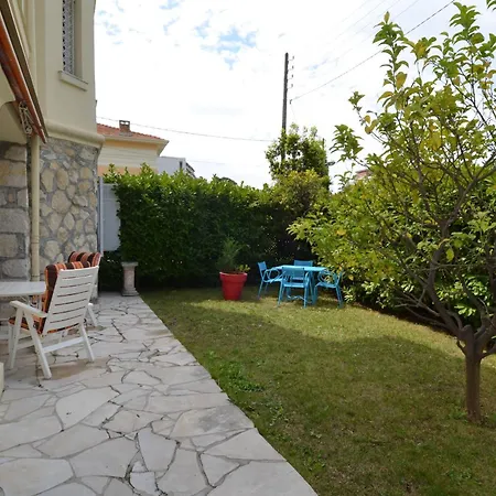 Appartement D'époque Avec Jardin Et Parking 4 Personnes Le Port De Nice