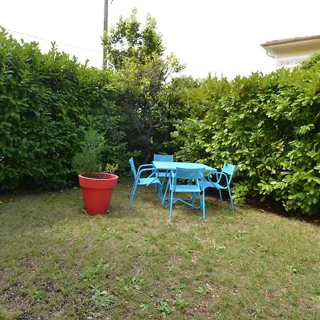 D'époque Avec Jardin Et Parking 4 Personnes Le Port De