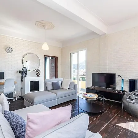 Penthouse 2bedroms 6pax- Views 45m2 Terrace * Nice