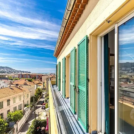 Penthouse 2bedroms 6pax- Views 45m2 Terrace Apartment