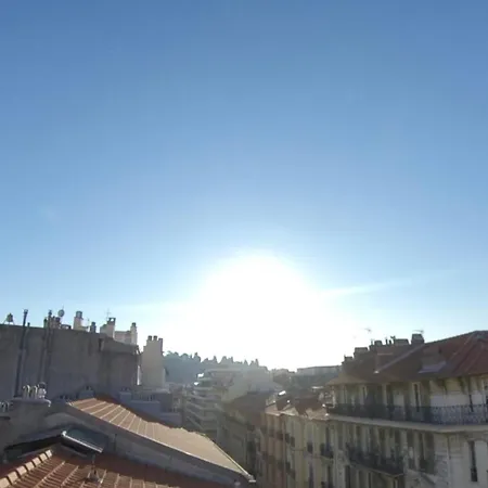Stunning Penthouse With Large Terrasses & 360 View *