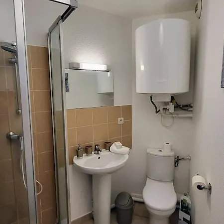Cosy For Couples - Ideal 2p-quiet Escape-ac Daire Nice