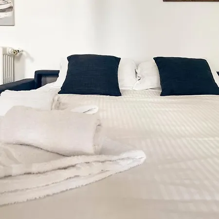 Apartment Le Comte De 2 Pers Ac Wifi