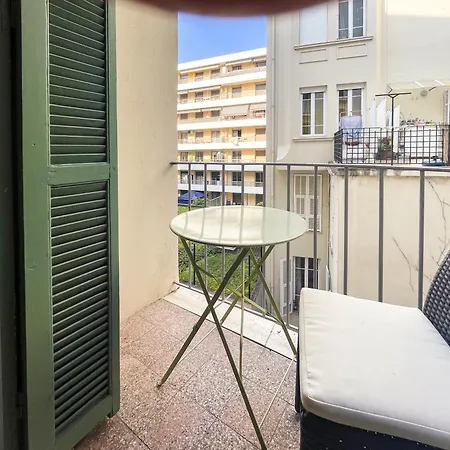 Apartment Le Comte De 2 Pers Ac Wifi