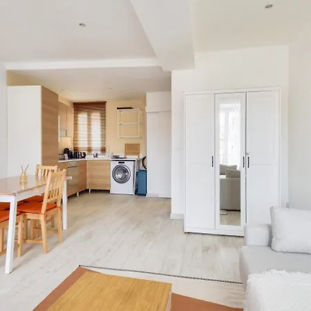 Lovely 1 Bedroom Flat In The Heart Of Nice