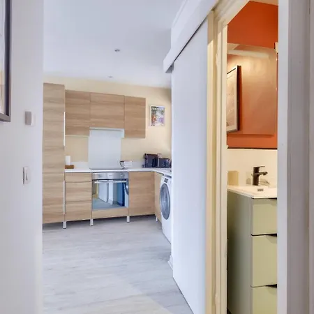Apartment Lovely 1 Bedroom Flat In The Heart Of