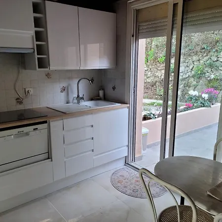 Dans Don Quijote Apartment *