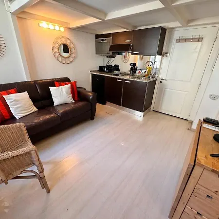 Tranquil With Mezzanine In Carre Dor Holiday home *