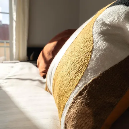 Apartment Old Town Diamond, Adorable Sunny With Ac Nice