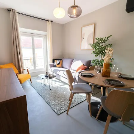 Apartment Old Town Diamond, Adorable Sunny With Ac Nice