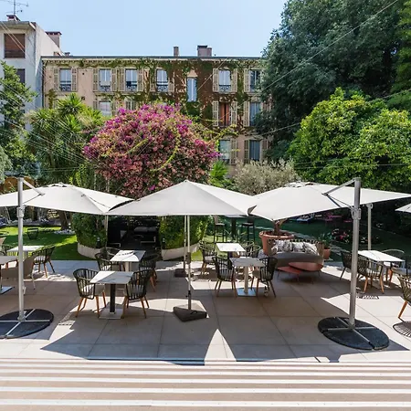 Victoria Hotell 4*