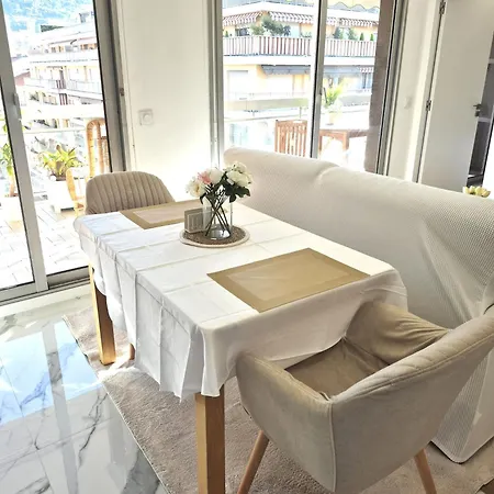 Superbe Luxueux Spacieux 50 M2 Port * Nice