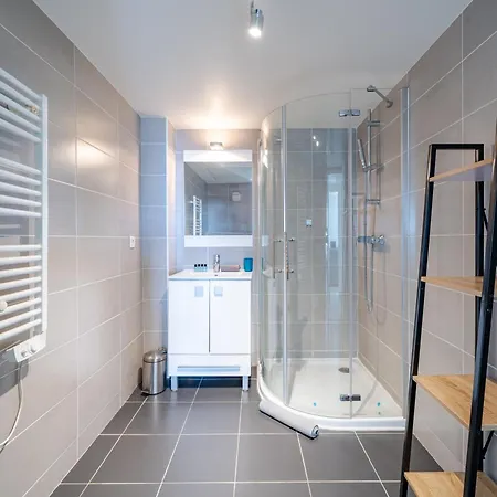 Magnifique 4 Pers,clim,parking Apartamento