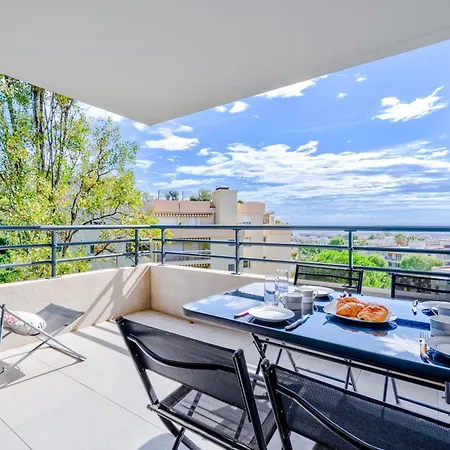 Magnifique 4 Pers,clim,parking Apartamento