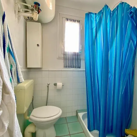 2 A Apartment *
