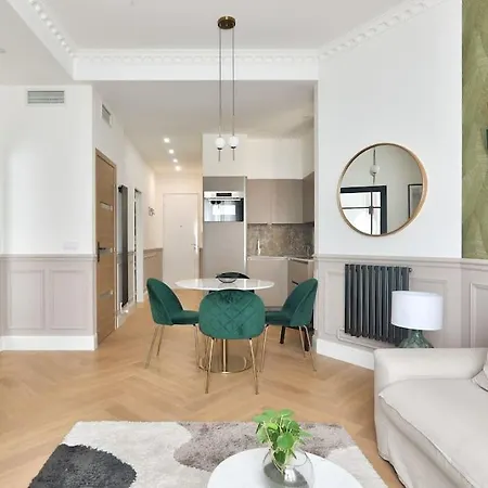 Apartment #6 1bdr Buffa 2 Min From The And Negresco,central Ac Balcony Nice