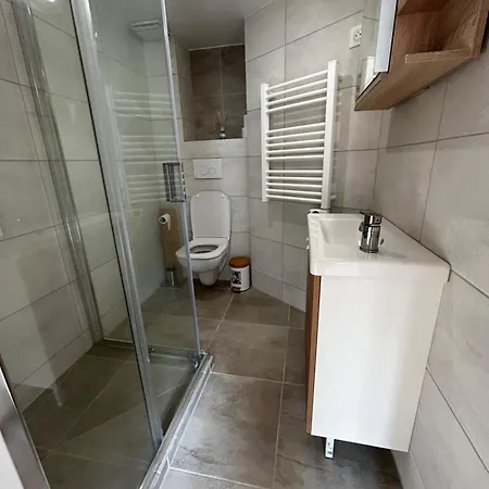 Apartment Charmant Studio Climatise En Plein Coeur De Nice