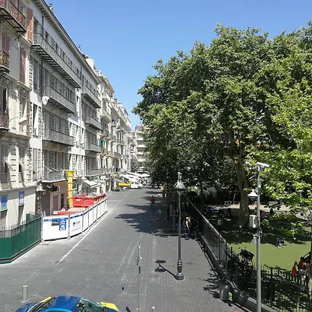 110m2 Plein Centre