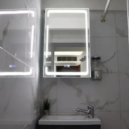 Jungleroom Connecte ! Au Coeur Du Vieux Nice