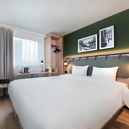 Hotel Campanile Aeroport Nice
