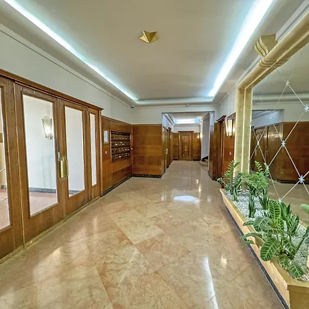 Sea Front Promenade Apartment *